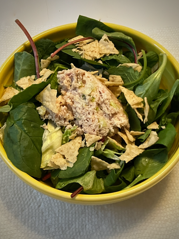 Tuna and Mixed Greens