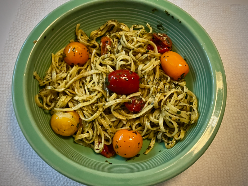Pasta-Tomatoes-Pesto