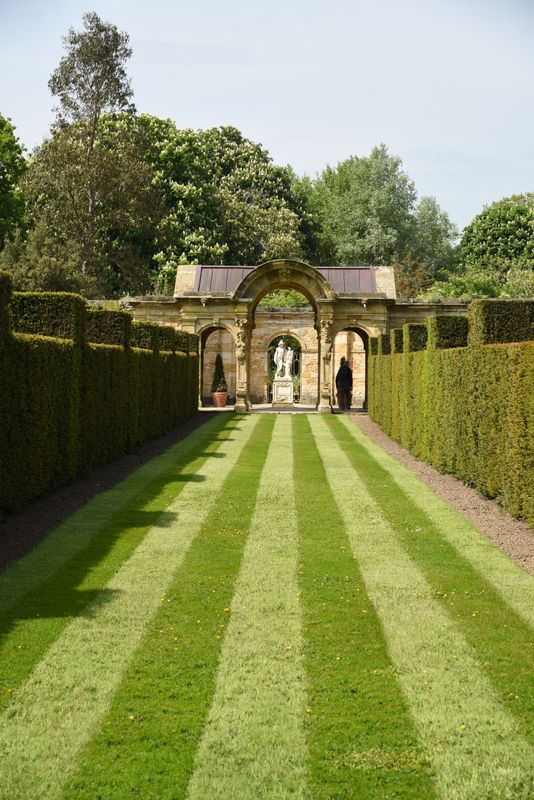 Heaver Castle, Italian Garden