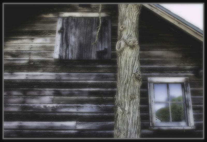 Farmhouse Aura