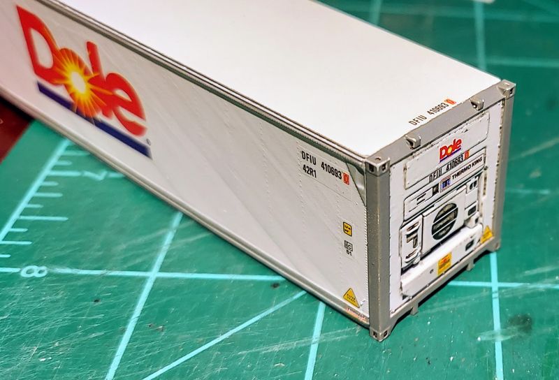 40 Dole Fruehauf Reefer Container