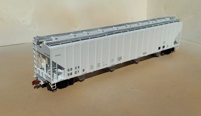 ScaleTrains Operator PS 5820 Covered Hopper