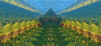 Canyon Symmetries