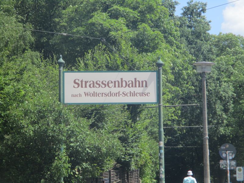 DIE STRASSENBAHN ZUR WOLDERSDORFER SCHLEUSE IMG_5795.JPG