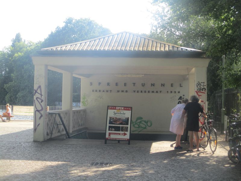 ENDE DER DAMPFERREISE: FRIEDRICHSHAGEN IST ERREICHT IMG_5875.JPG