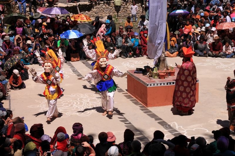 Mask dance