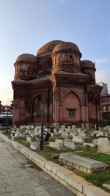 Tomb of Zain-ul-Abidin's Mother