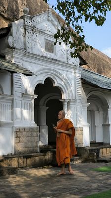 Dambulla cave temple