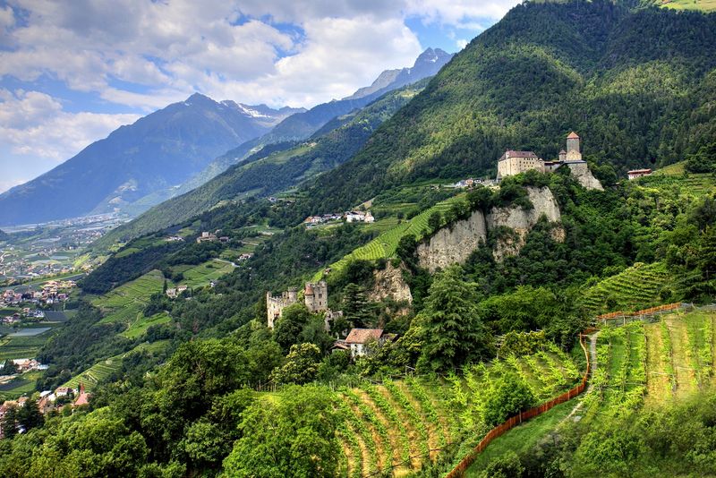 Tyrol Castle   and Fontana Castle