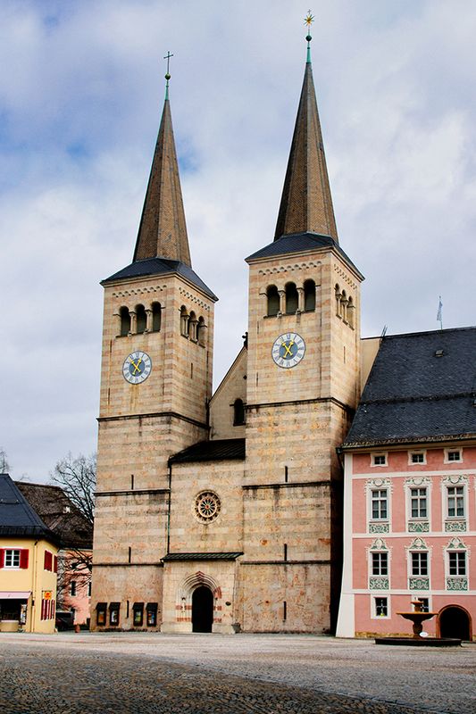 Castle Square and Stiftskirche (Collegiate Church)