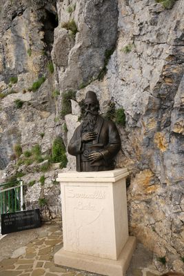 IMG_5880B.jpg