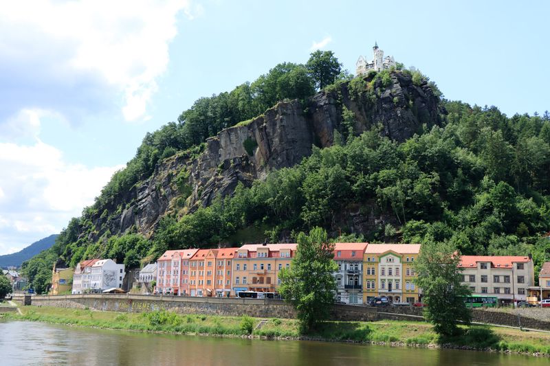 Decin