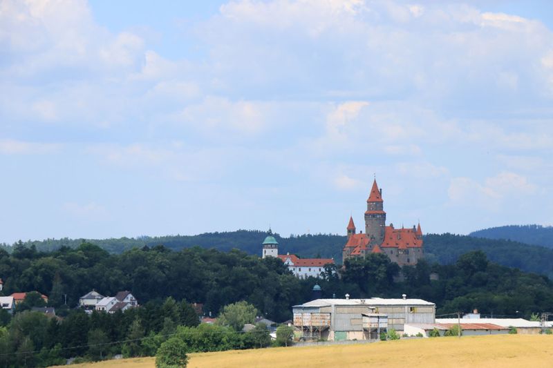 Bousov Castle