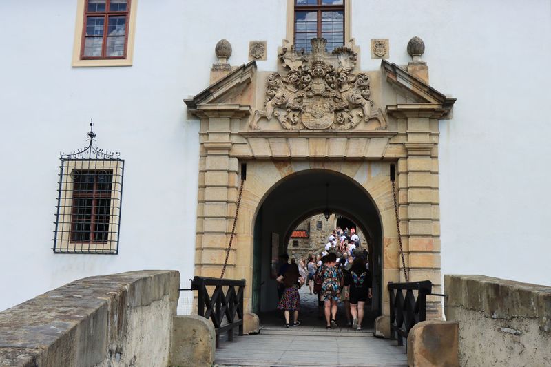 Bousov Castle