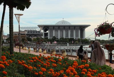 4-Flowers-Mosque.jpg