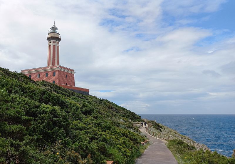  Punta Carena lighthouse