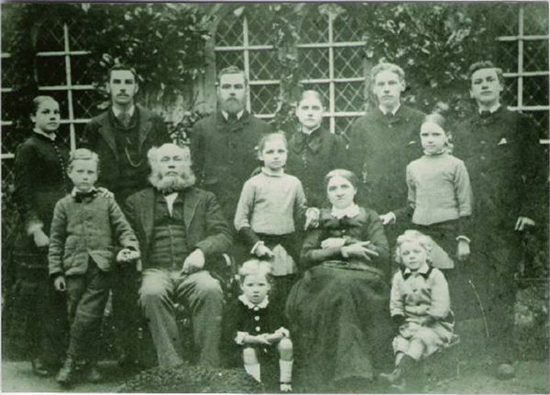 Boyt Family Photo Romsey Extra, Hampshire abt 1888