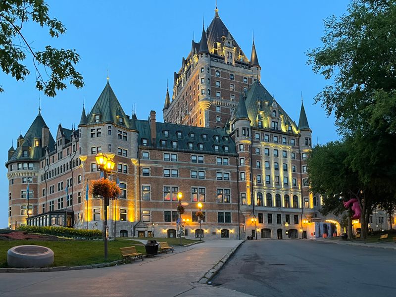 Ze chateau za matin (07-2024)