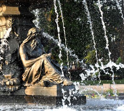 LA FONTAINE DE TOURNY