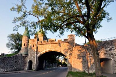Porte Saint Louis