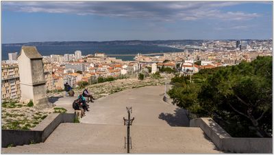  Vue de Marseille devant Notre-Dame de la Garde, Marseille