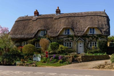 Thatched Cottage & Post Box