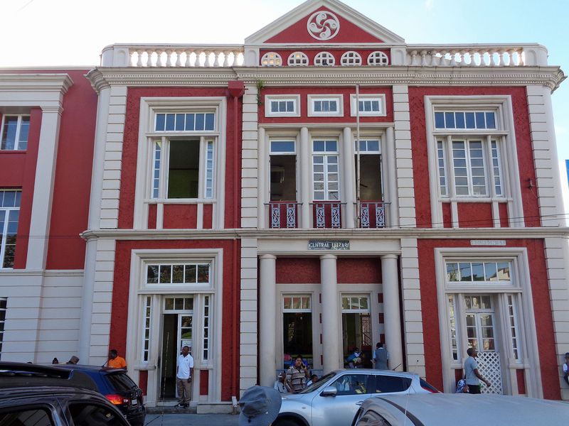010 Typical Colonial Building.jpg