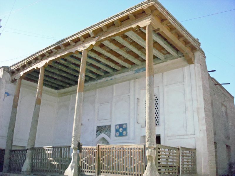 70 Porch on Madrassa sm 11 13 07 034.jpg
