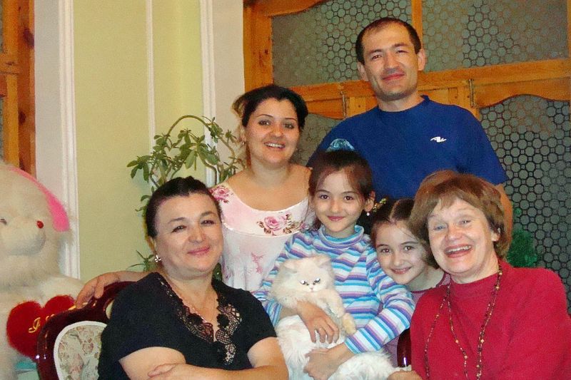 80 Family portrait sm 11 12 07 049.jpg