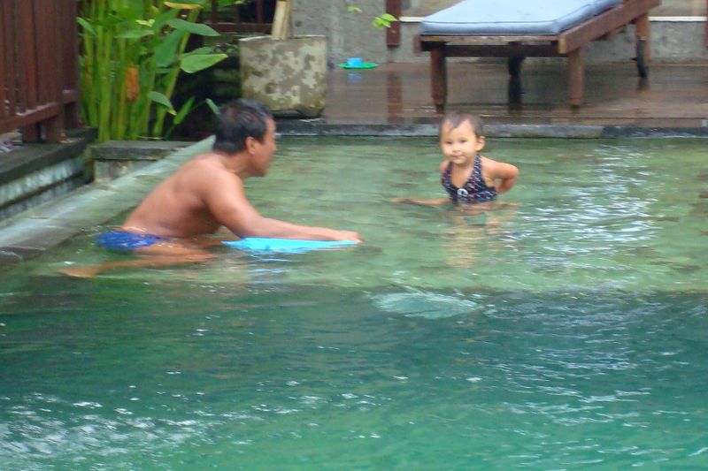 005 Laela gets a swimming lesson.jpg