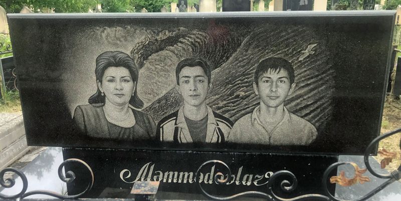 073 The Tragic Case of Mom and Her Boys Extinguished by a Wave.jpg