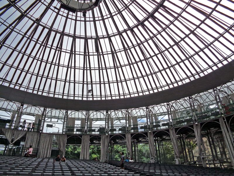 018 View of the Ceiling.jpg