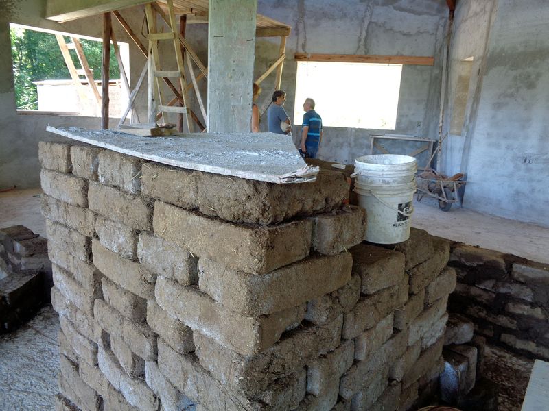 128 Grass and Mud Bricks.jpg