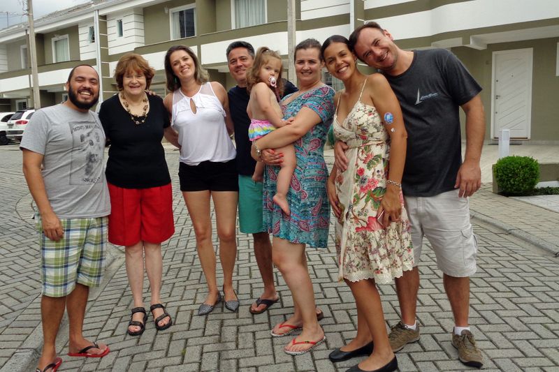 141 Daniel, Alice, neighbors, Adrianna, Thais, Loedi.jpg