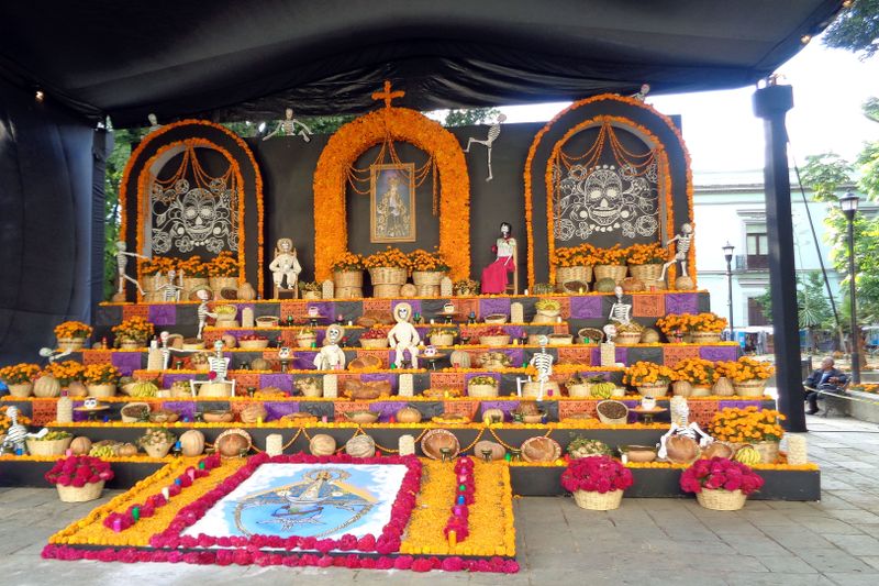 033 Community Ofrenda.jpg