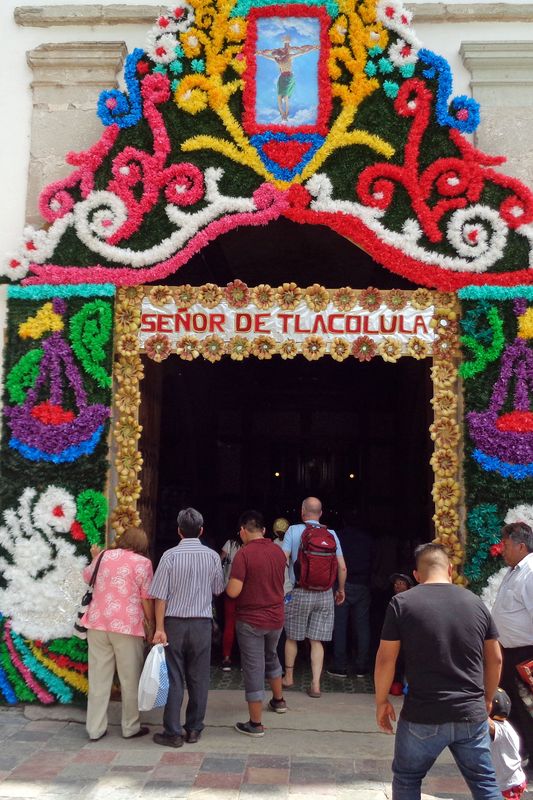 039 Close-up of Floral Entryway.jpg