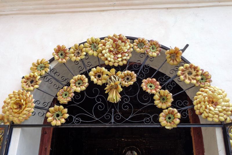 042 Dried Grasses Were Also Used.jpg