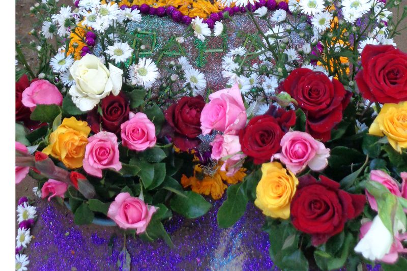 080  Roses and Glitter for Papa.jpg