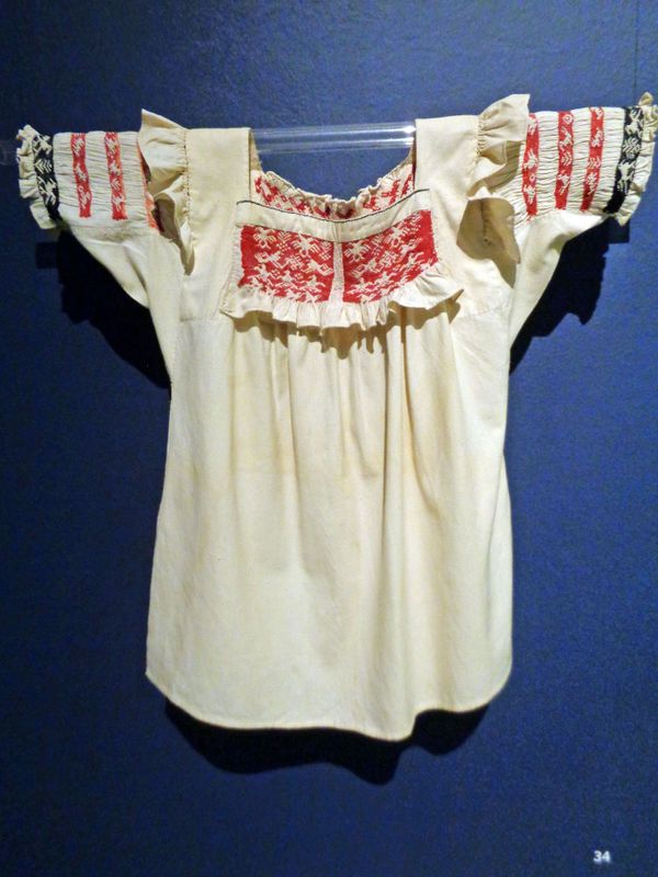 164 Smocking Design from 1940.jpg