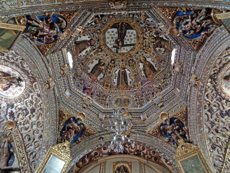168 Ceiling of Tlacolula Church.jpg