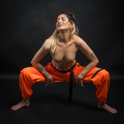 L1000329