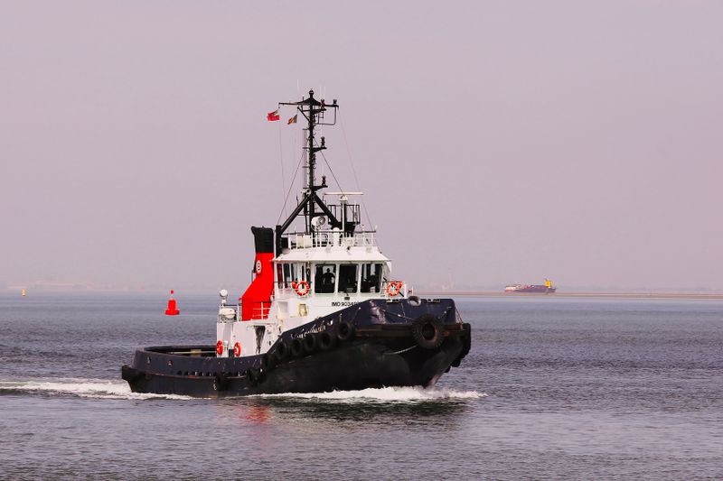 VB Cavalier seen close to the Terneuzen shoreline.(10/7/25)