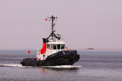 VB Cavalier seen close to the Terneuzen shoreline.(10/7/25)