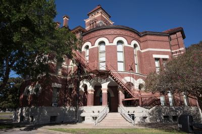 Gonzales County Courthouse - Gonzales, Texas