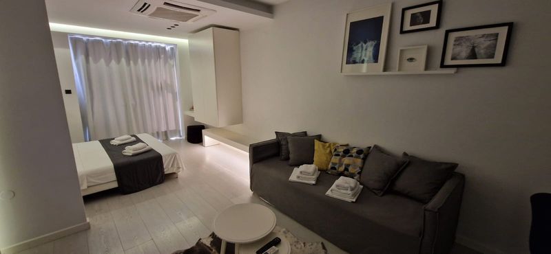 8 - Airbnb y