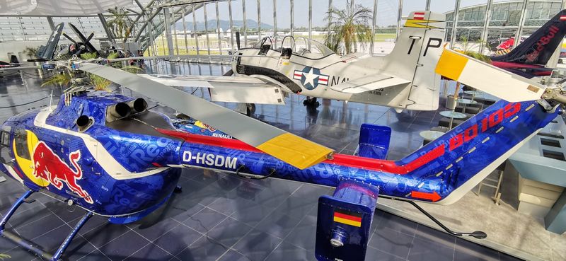 Salzbourg - Espace avion RedBull