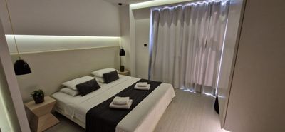 8 - Airbnb y