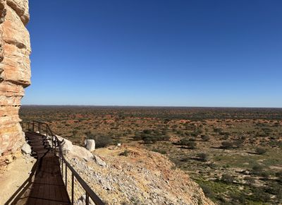 CHAMBERS PILLAR, NT