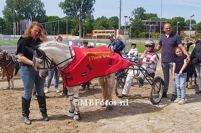 Minikoers 2. Twinkeltje met Nikki Obermeijer2.jpg