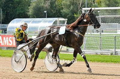 Koers 2. Ottey Black3.jpg